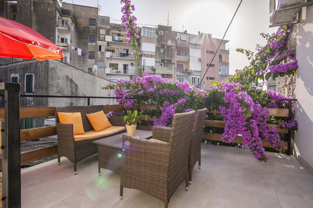 Apartments Sara Хвар Экстерьер фото