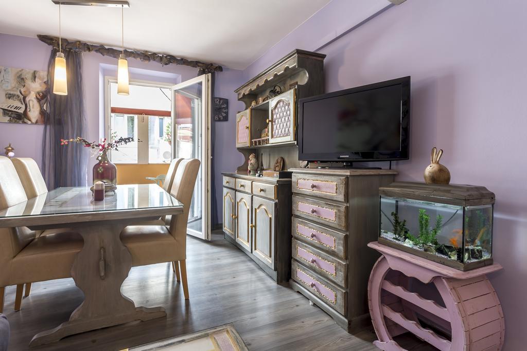Apartments Sara Хвар Экстерьер фото
