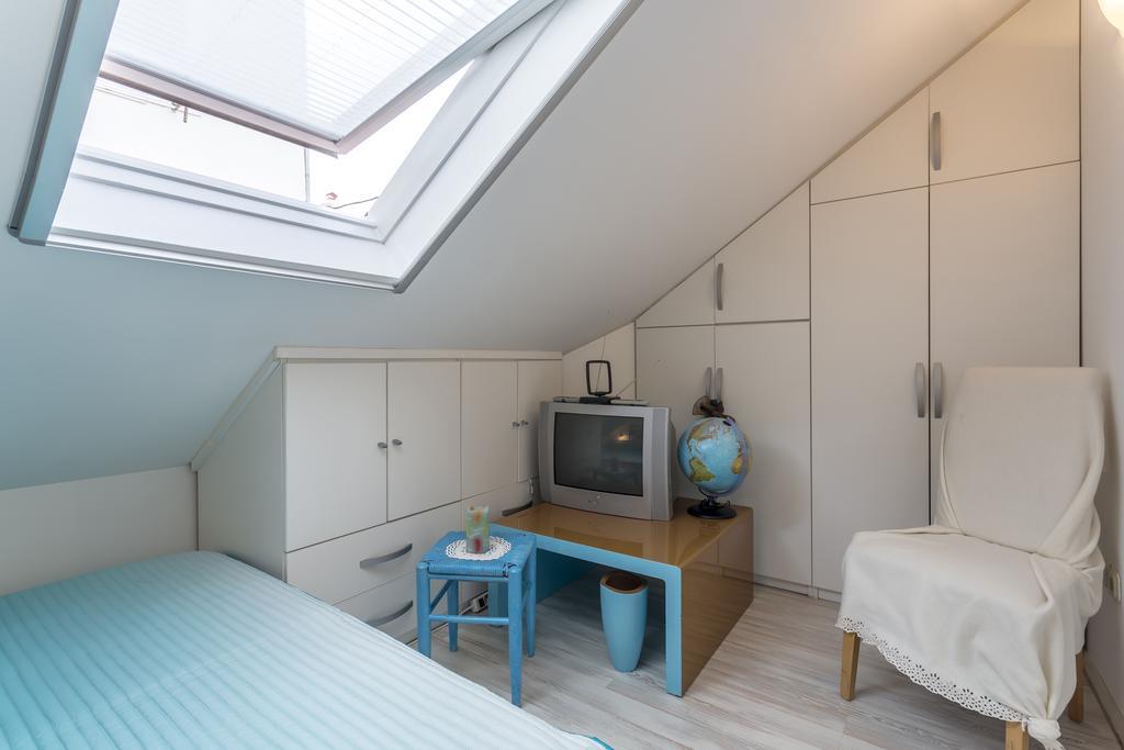 Apartments Sara Хвар Экстерьер фото